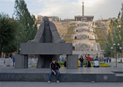 Denkmal des Architekten Alexander Tamanjan